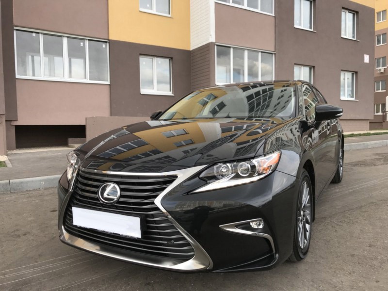 Lexus ES