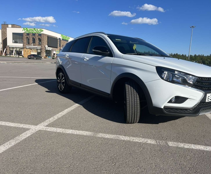 Lada Vesta